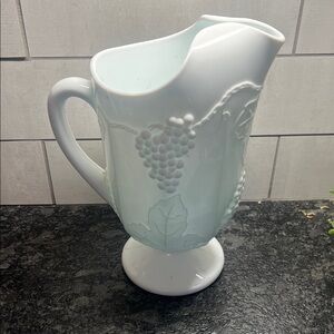 Indiana Glass ColonyEmbossed Pitcher with Grapevine Design Colony Harvest
